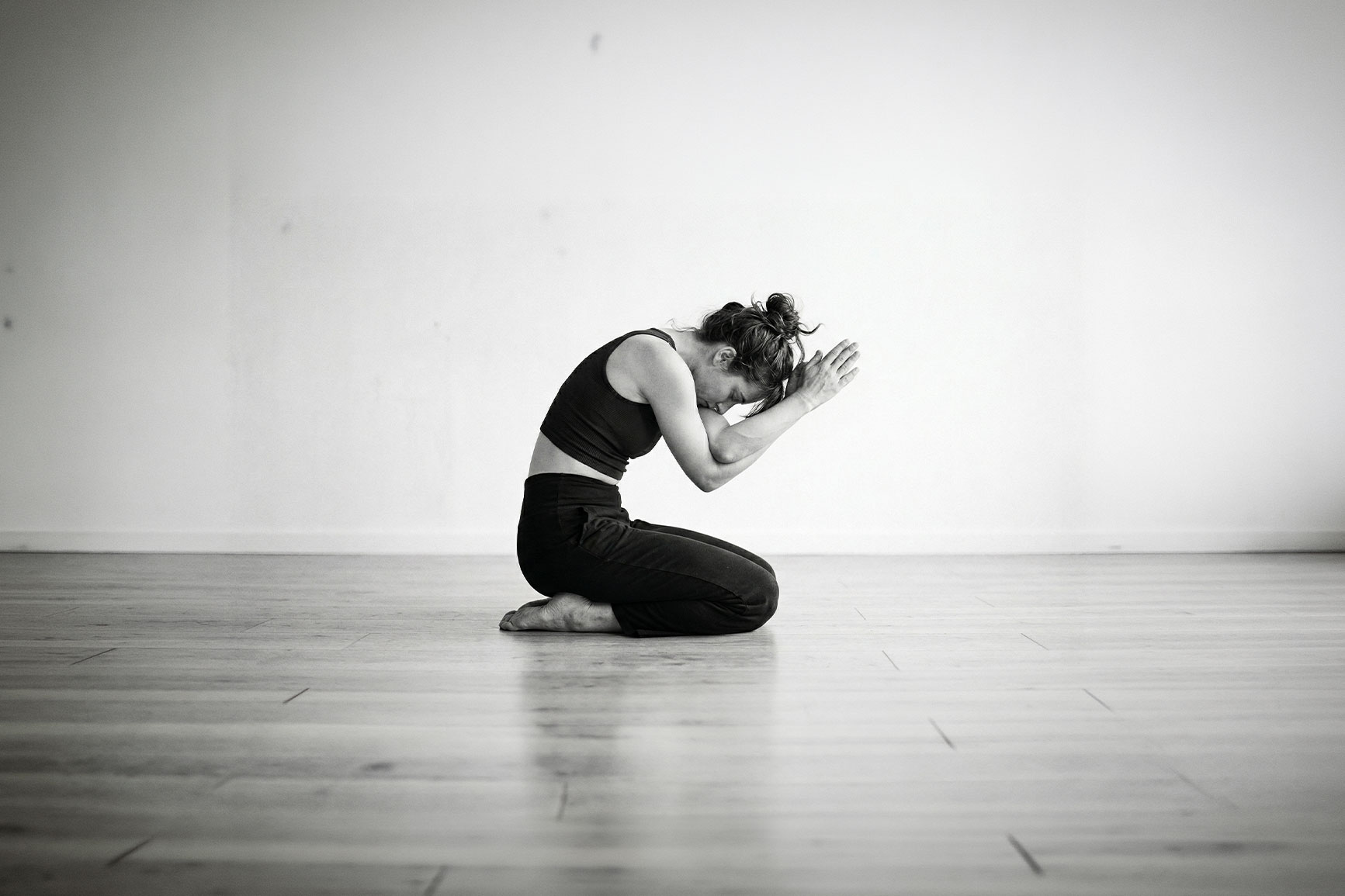 Joga zdravý chrbát v Habit Studio Košice – jemná joga na uvoľnenie chrbtice, spevnenie tela a lepšie držanie